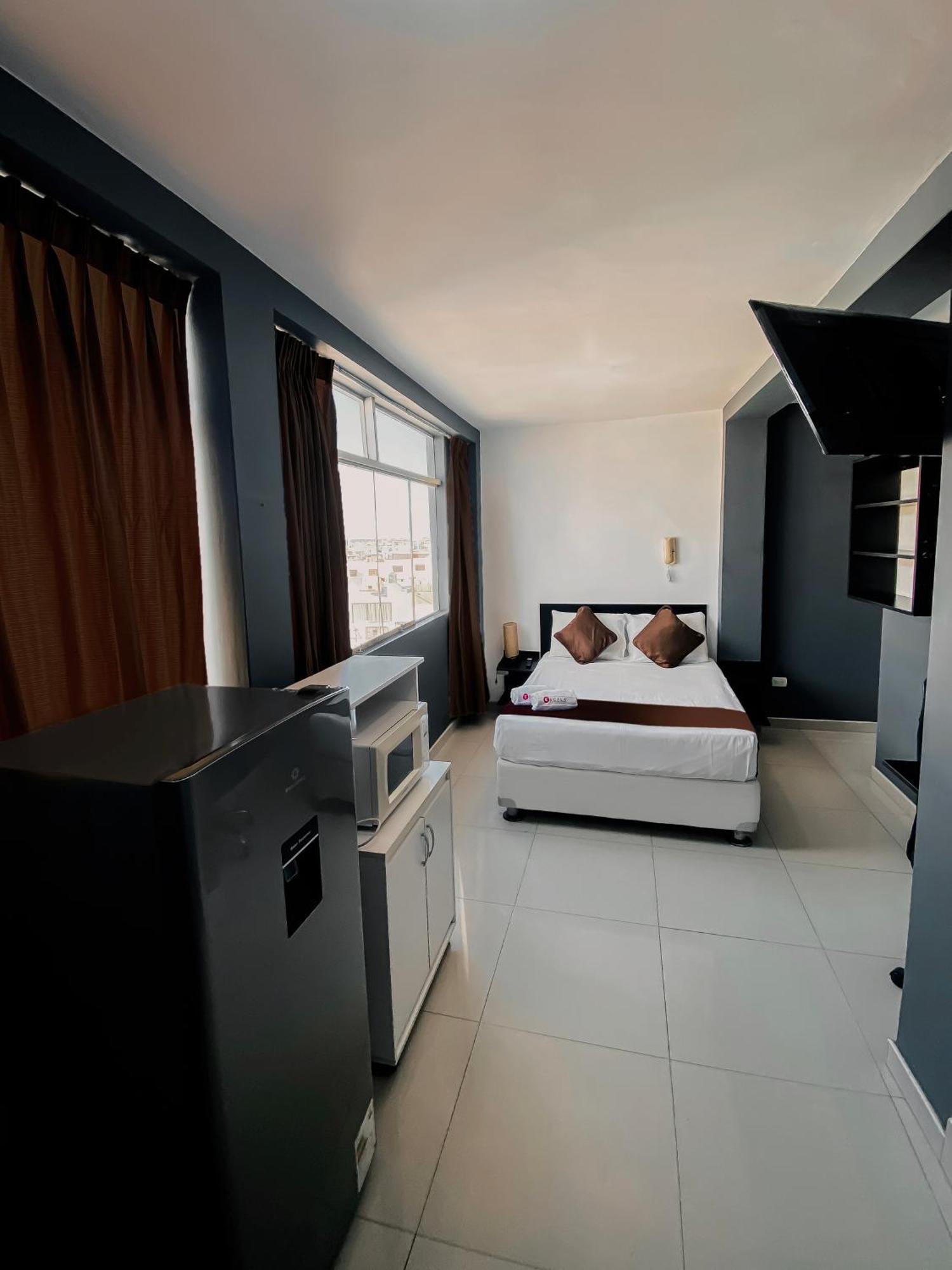 Escala Business Hotel Chiclayo Exterior photo