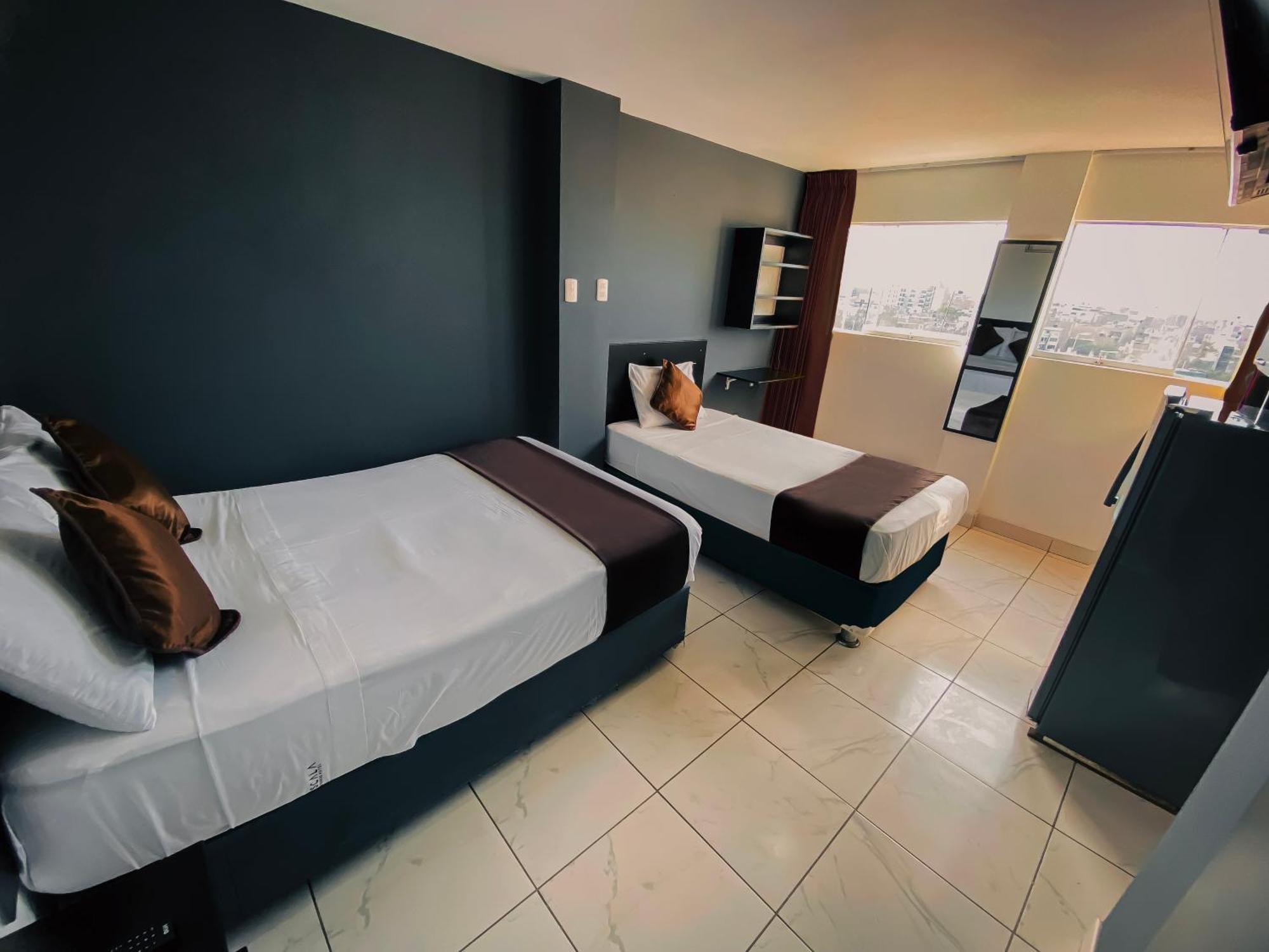 Escala Business Hotel Chiclayo Exterior photo
